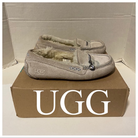 Ansley Charm UGG Moccasin Slippers Sz 7 - Picture 2 of 13